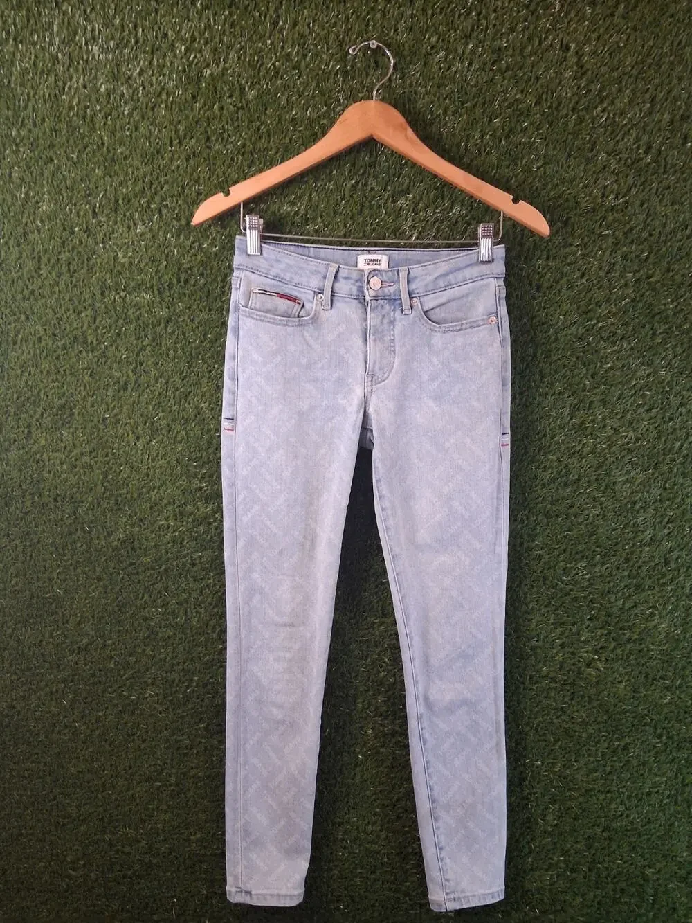 Tommy Jeans Women's Monogram Logo Skinny Jeans Light Wash Size 0 / W25 L26